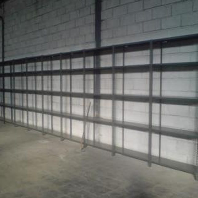 Borulu ve kelepçeli sistemleri ;istediğiniz ölçülerde farklı taşıma arabası ,çalışma masası, raf sistemleri yapmanıza olanak sağlar.